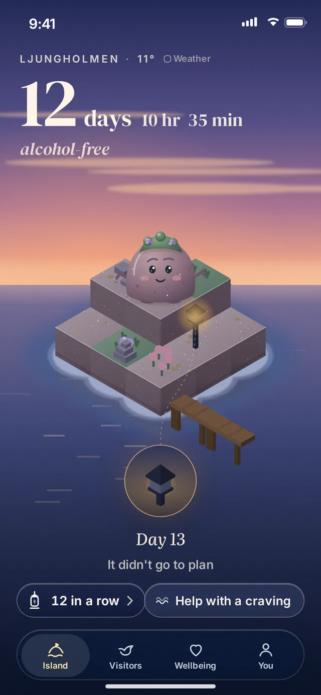 Kobbling's home screen: the island at dusk, the days at the top and the lantern.